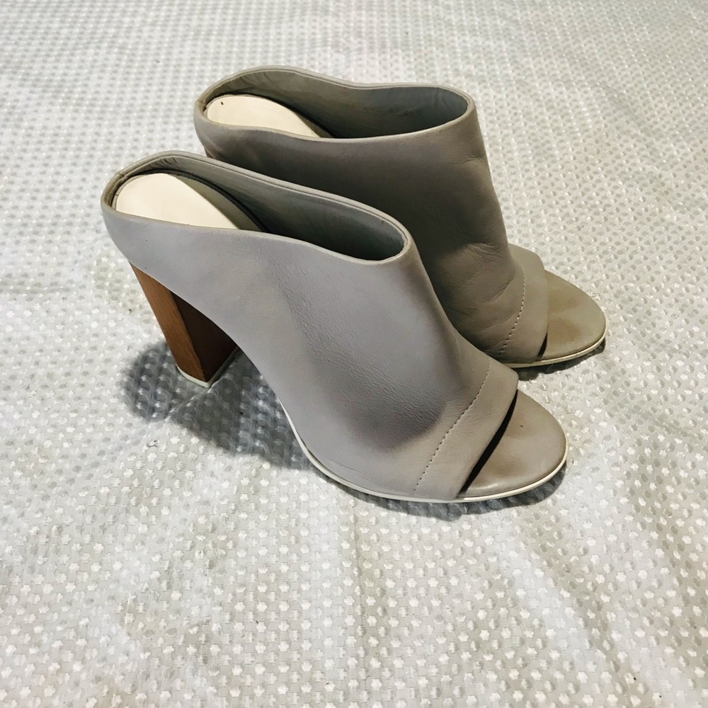 Vince
Allison Peep-Toe Mule Slide, Steel - Picture 5 of 14